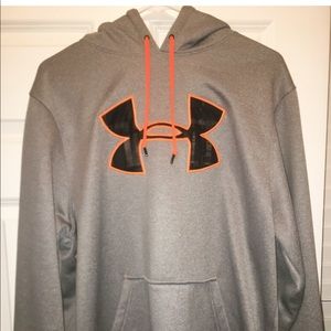 Men’s Large Under Armour Hoodie